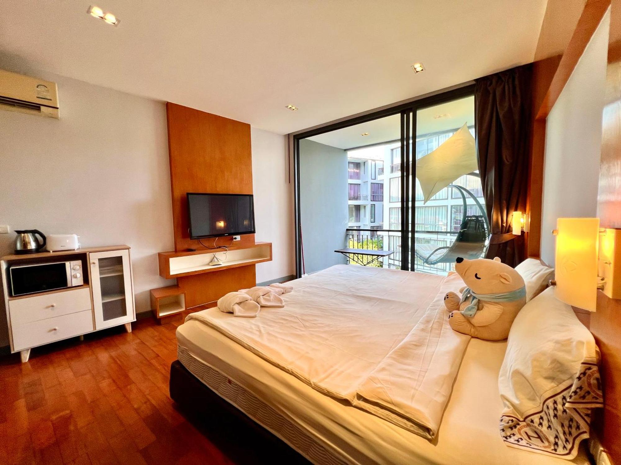 Icon Park Phuket Condo Exterior photo